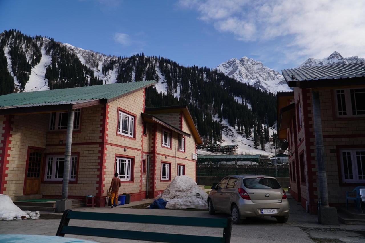 Hotel Barzman Sonamarg Exterior photo